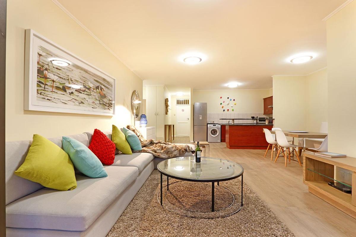 Appartamento Capri 101 By Hostagents Città del Capo Esterno foto