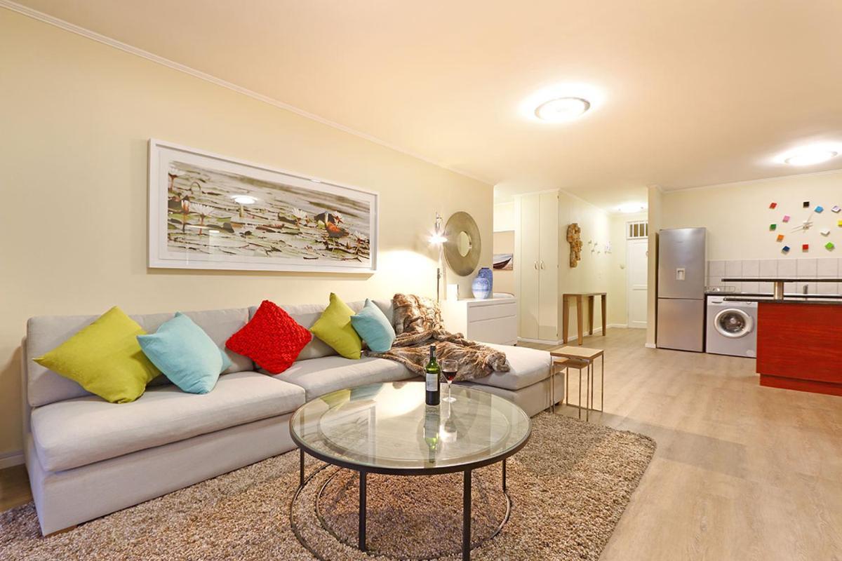 Appartamento Capri 101 By Hostagents Città del Capo Esterno foto